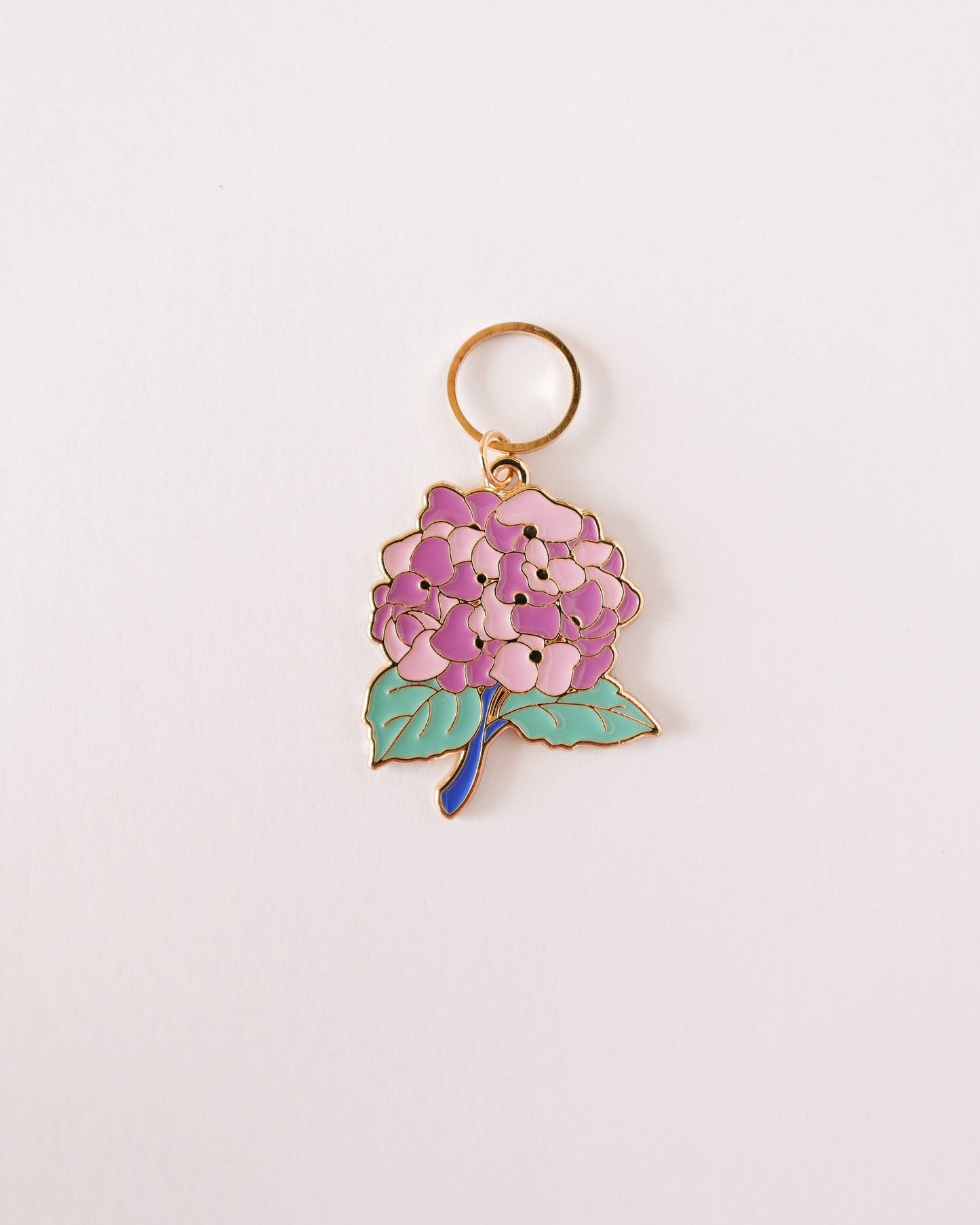 Kuvassa on Hello Kim Floral #2 -kukka -silmukkamerkkisetti (stitch marker).