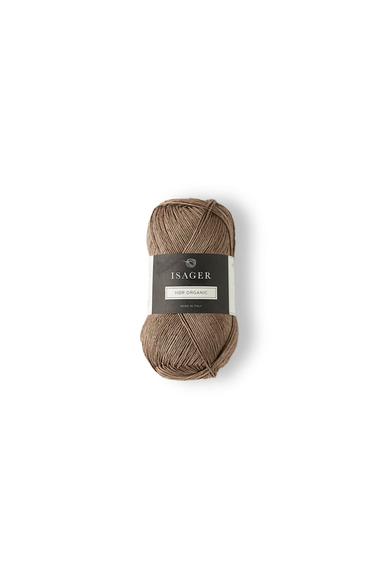 Kuvassa on Isager Hør Organic -lanka (yarn) värissä Camel.