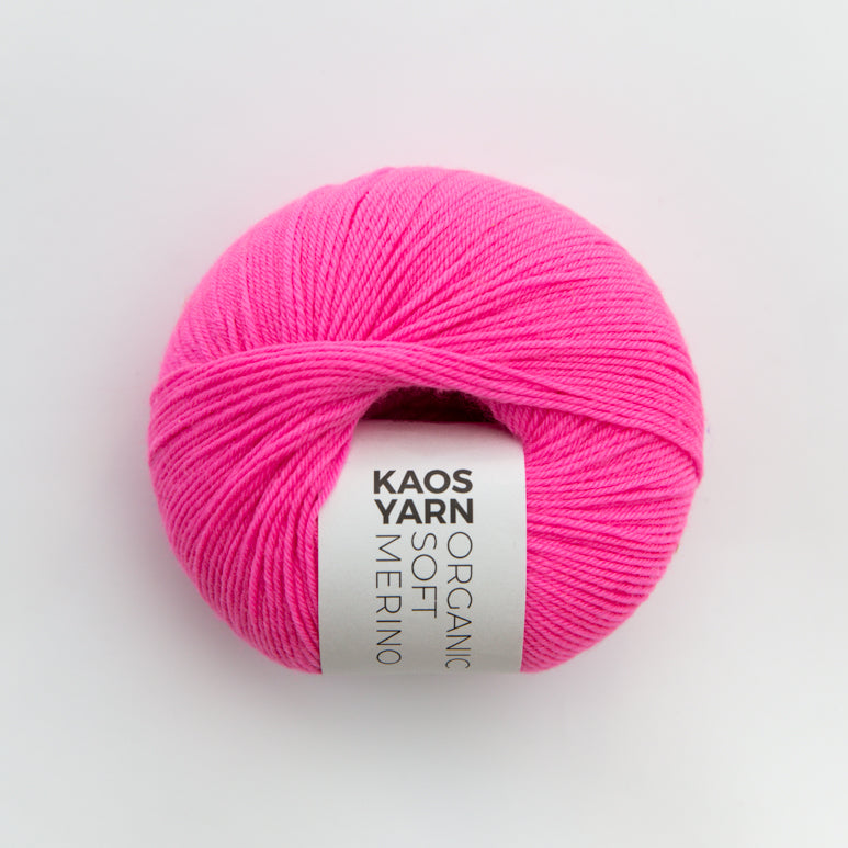Kuvassa on KAOS YARN Organic Soft Merino -lanka värissä Charismatic.