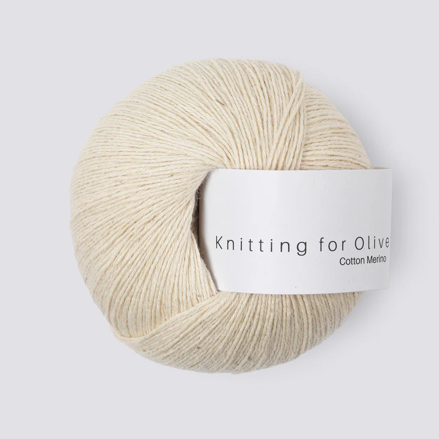 Kuvassa on Knitting for Olive Cotton Merino -lanka värissä Undyed.
