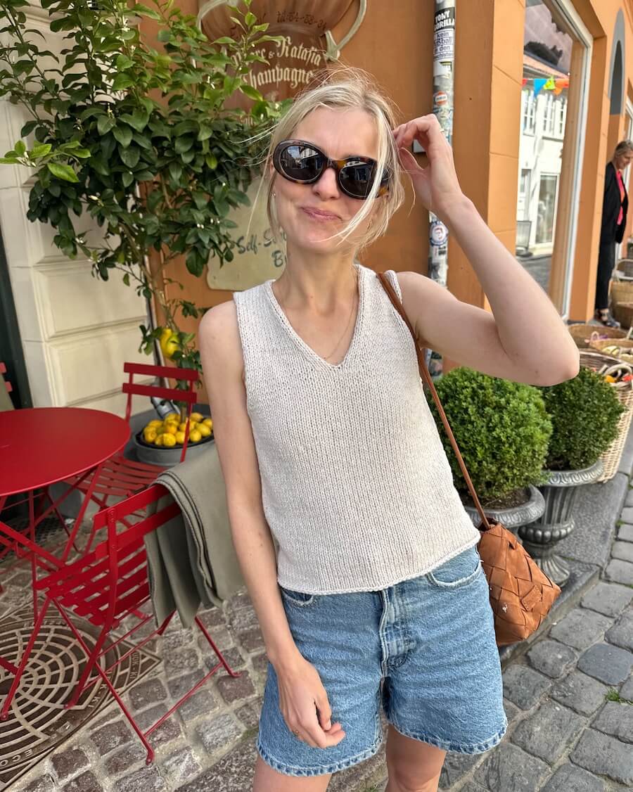 Kuvassa on PetiteKnit Alice Top -neuleen ohje (pattern).