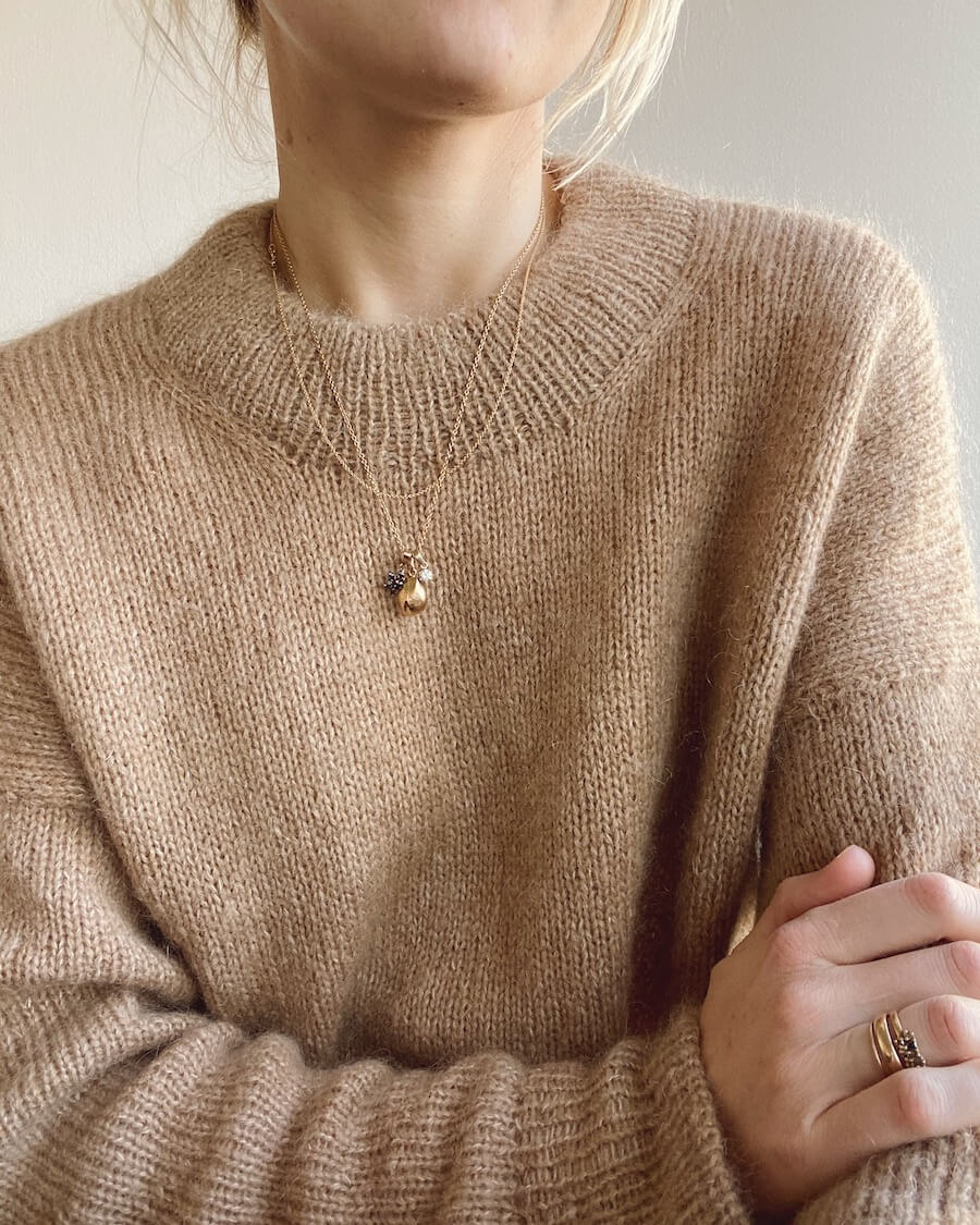 Kuvassa on PetiteKnit Oslo Sweater -neuleen ohje (pattern).