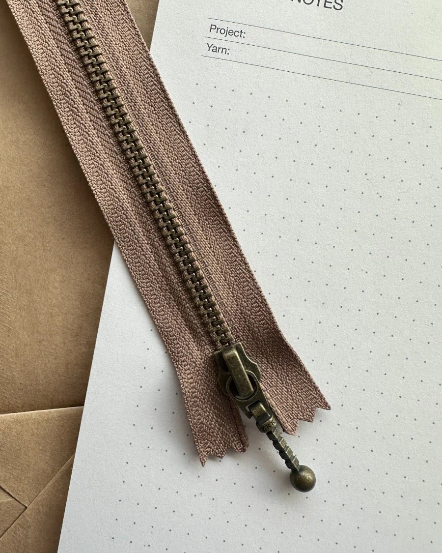 PetiteKnit Zipper
