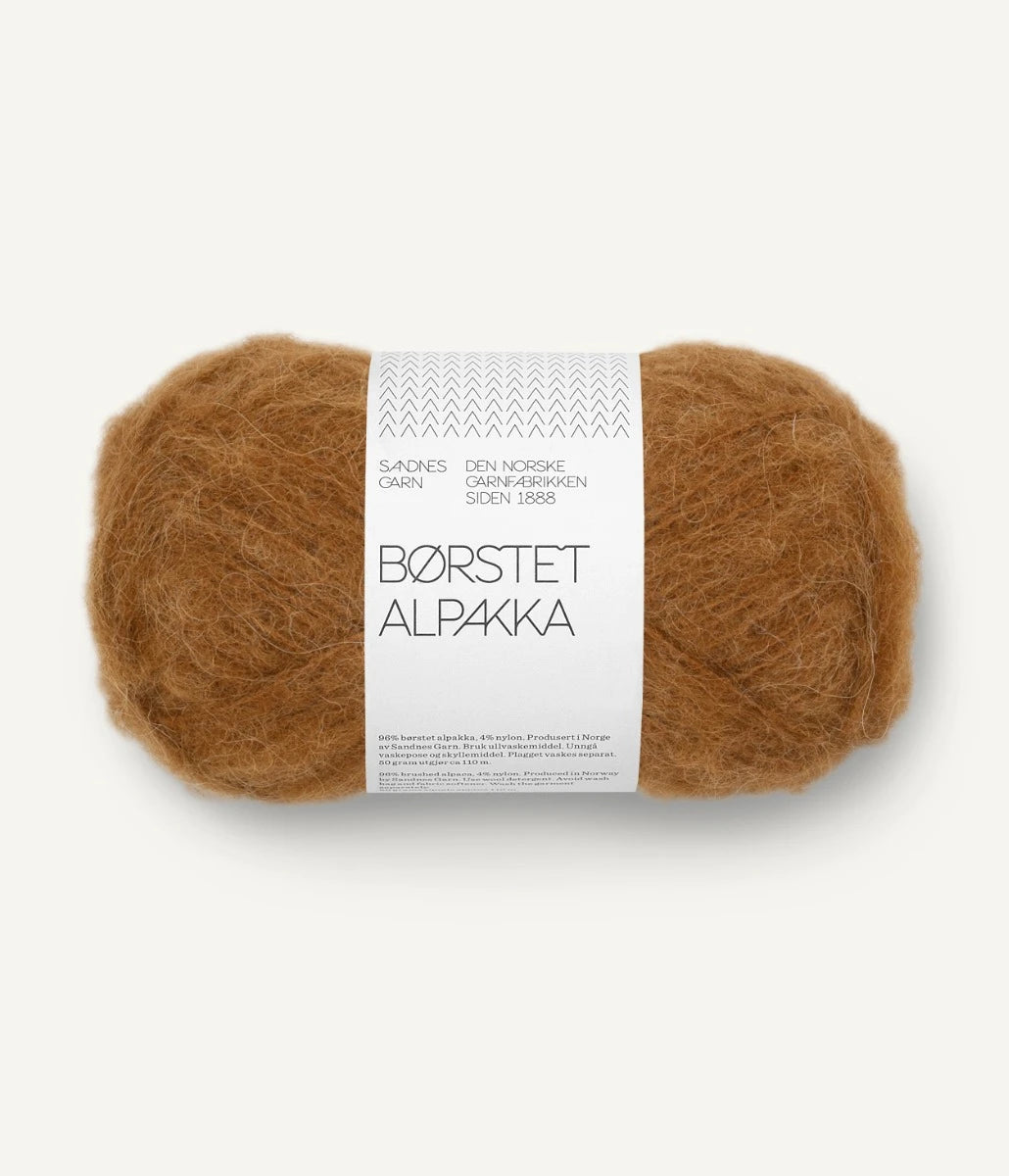 Kuvassa on Sandnes Garn Børstet Alpakka -lanka (yarn) värissä Monk's robe.