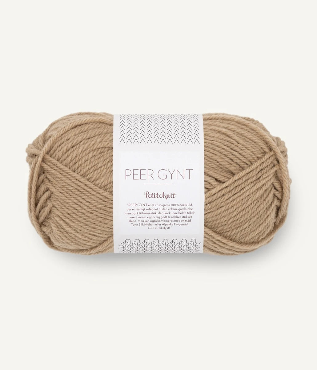 Kuvassa on Sandnes Garn Double Sunday -lanka (yarn) värissä PK Camel.