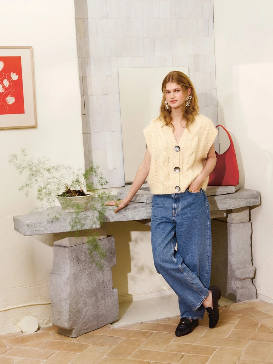 Kuvassa on Sandnes Garn Harper Vest -neuleohje (pattern)