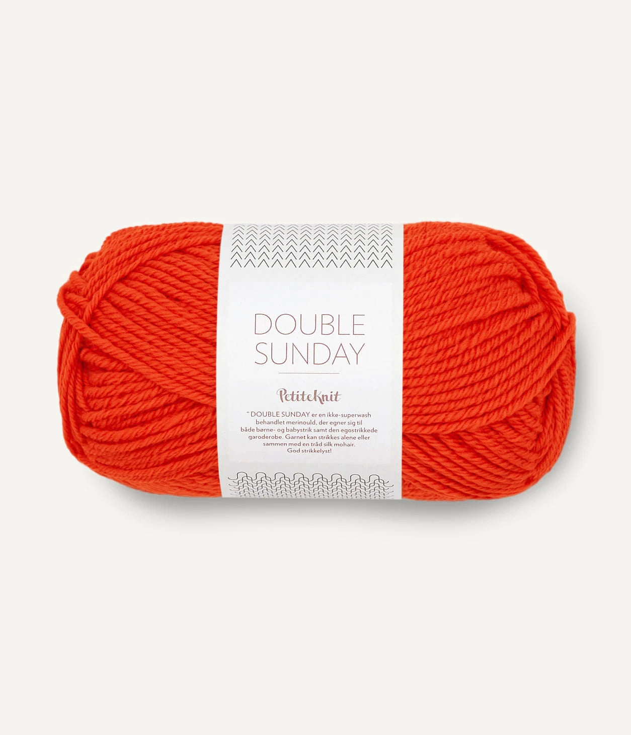 Kuvassa on Sandnes Garn Double Sunday -lanka (yarn) värissä That Orange Feeling.