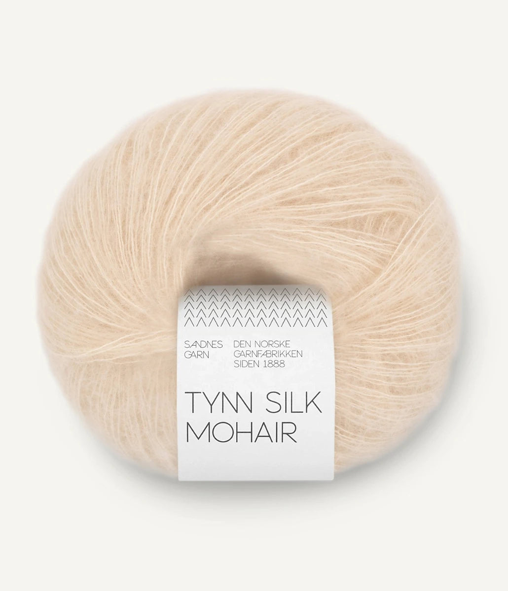 Kuvassa on Sandnes Garn Tynn Silk Mohair -lanka (yarn) värissä 2511 Almond.