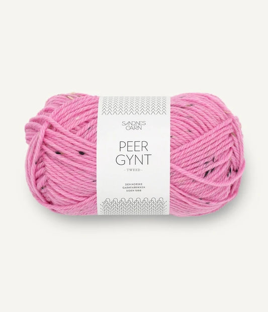 Kuvassa on Sandnes Garn Peer Gynt Tweed -lanka (yarn)  värissä Rosa Natur Tweed.