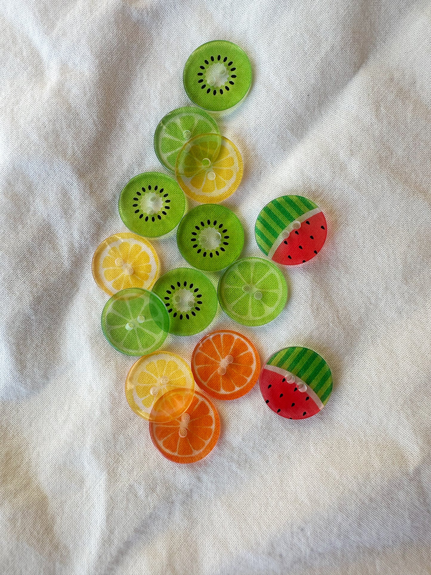 Hedelmäpommi -napit