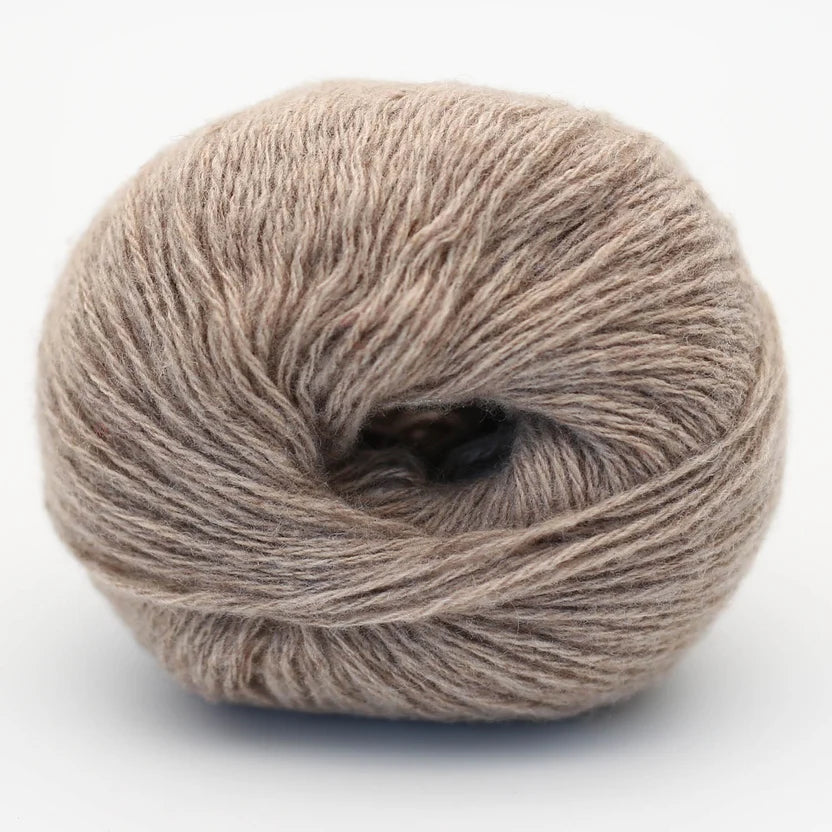 BC Garn Alva Cashmere Revive -lanka sävy Kamel Beige