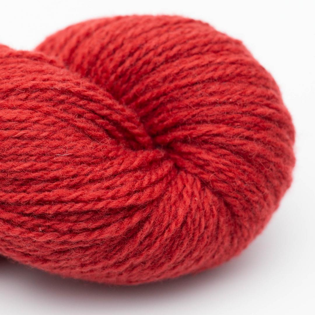  Kuvassa on BC Garn Semilla Melange GOTS -lanka (yarn) värissä Brick Red.