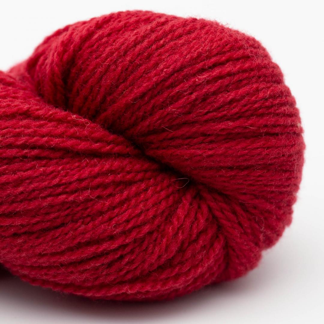  Kuvassa on BC Garn Semilla Melange GOTS -lanka (yarn) värissä Cherry red.