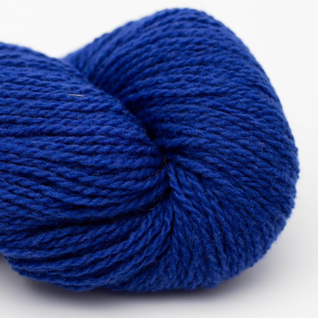  Kuvassa on BC Garn Semilla Melange GOTS -lanka (yarn) värissä Royal Blue.