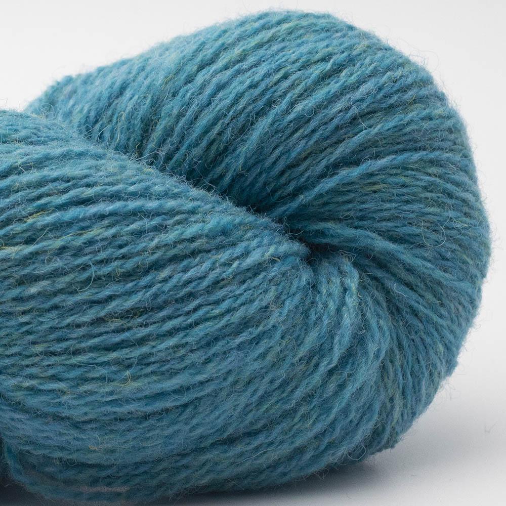 Kuvassa on BC Garn Bio Shetland GOTS -lanka (yarn) värissä Turquoise.