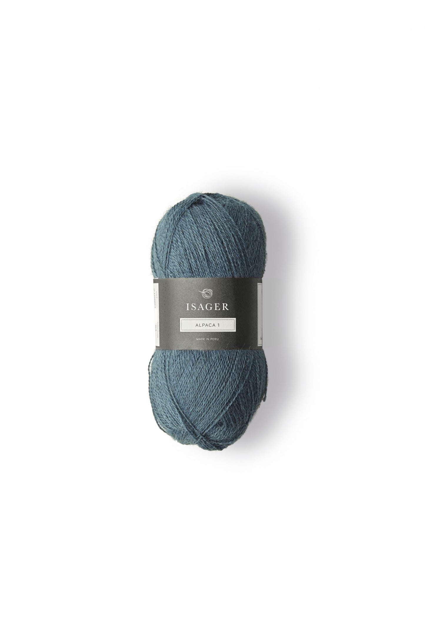 Kuvassa on Isager Alpaca 3 -lanka (yarn) värissä 54.