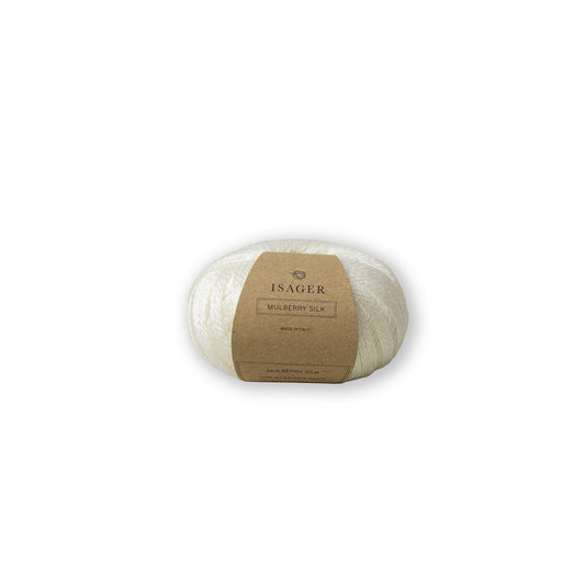 Kuvassa on Isager Mulberry Silk -lanka värissä E0.