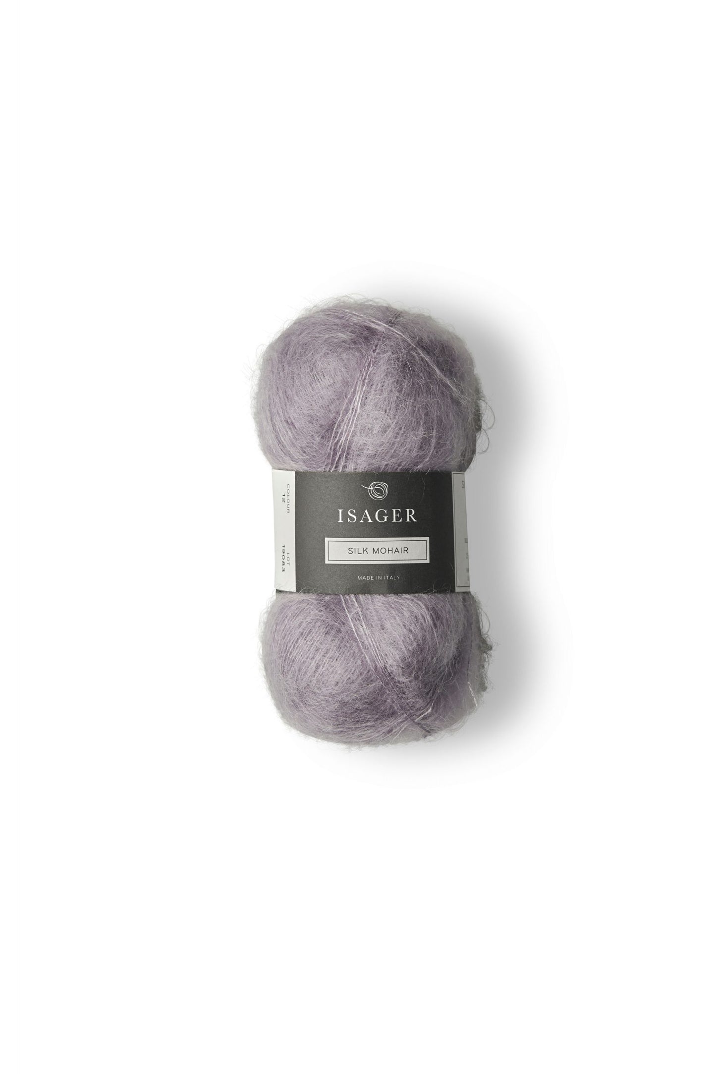 Kuvassa on Isager Silk Mohair -lanka (yarn) värissä 12.