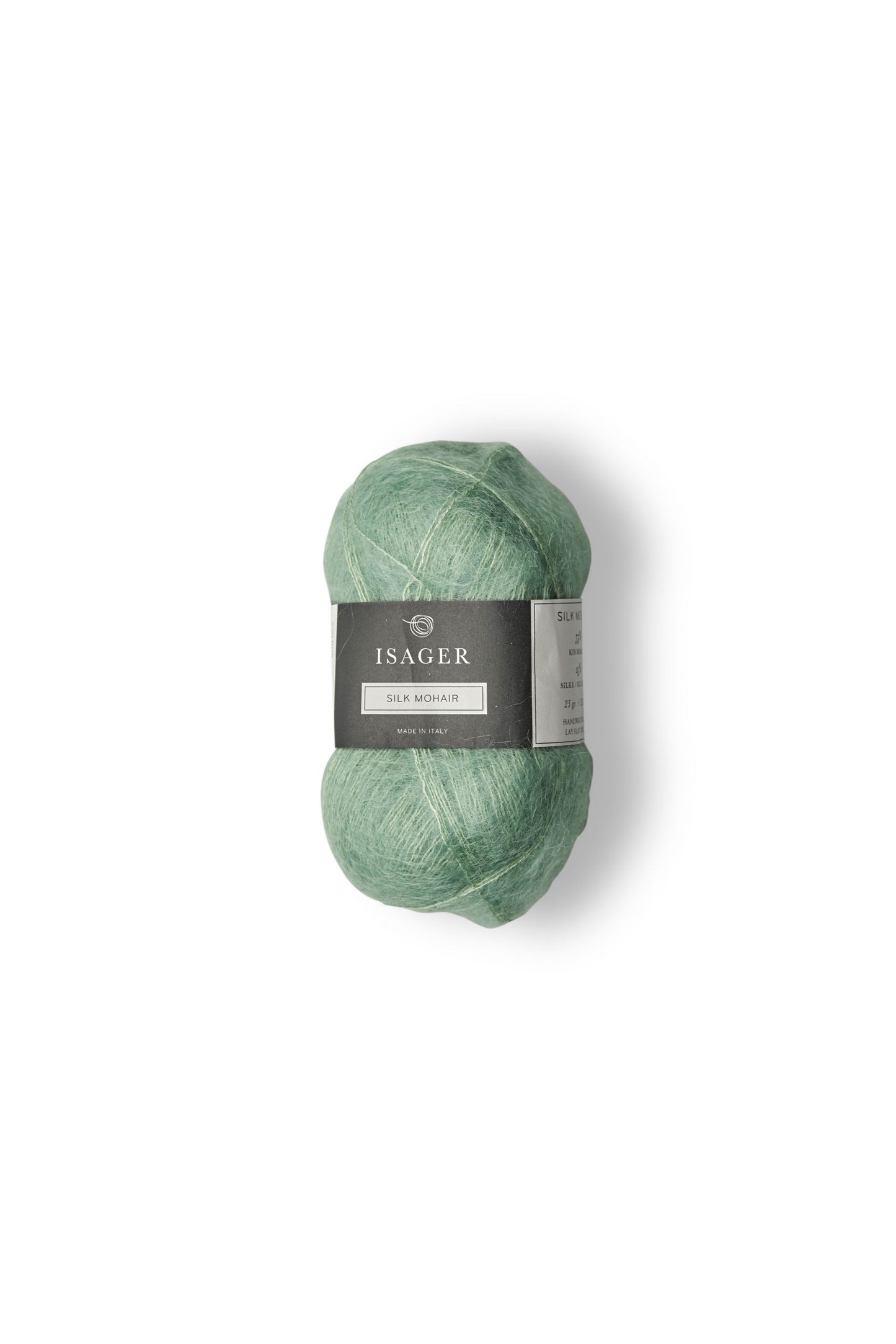 Kuvassa on Isager Silk Mohair -lanka (yarn) värissä 67.