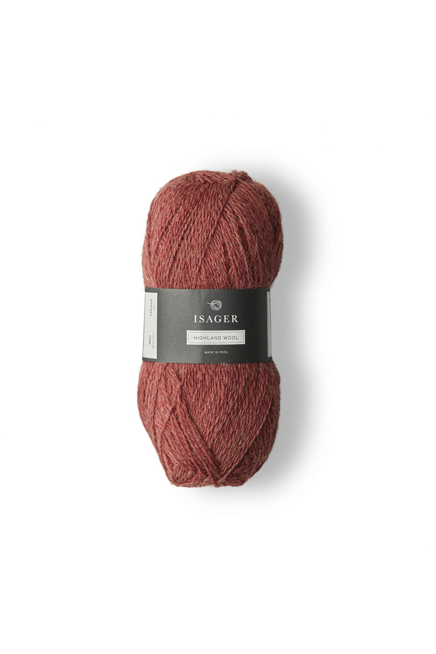 Kuvassa on Isager Highland wool -lankakerä värissä Chili.