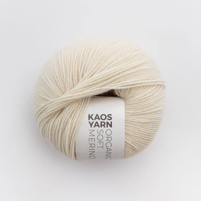 Kuvassa on KAOS YARN Organic Soft Merino -lanka värissä Natural.