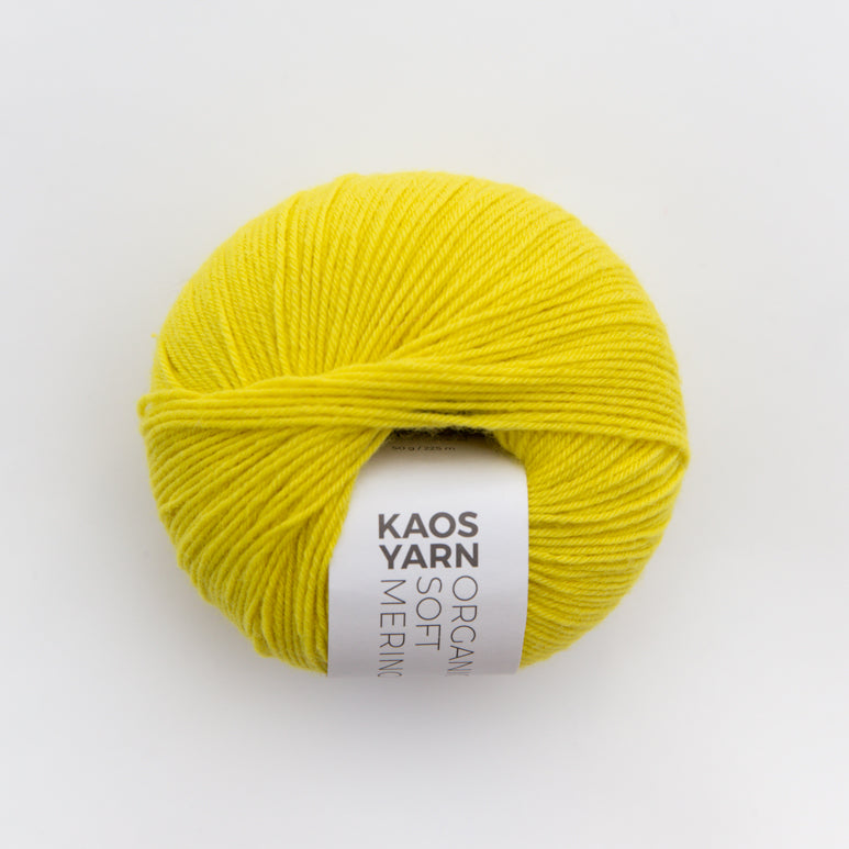 Kuvassa on KAOS YARN Organic Soft Merino -lanka värissä Confident.