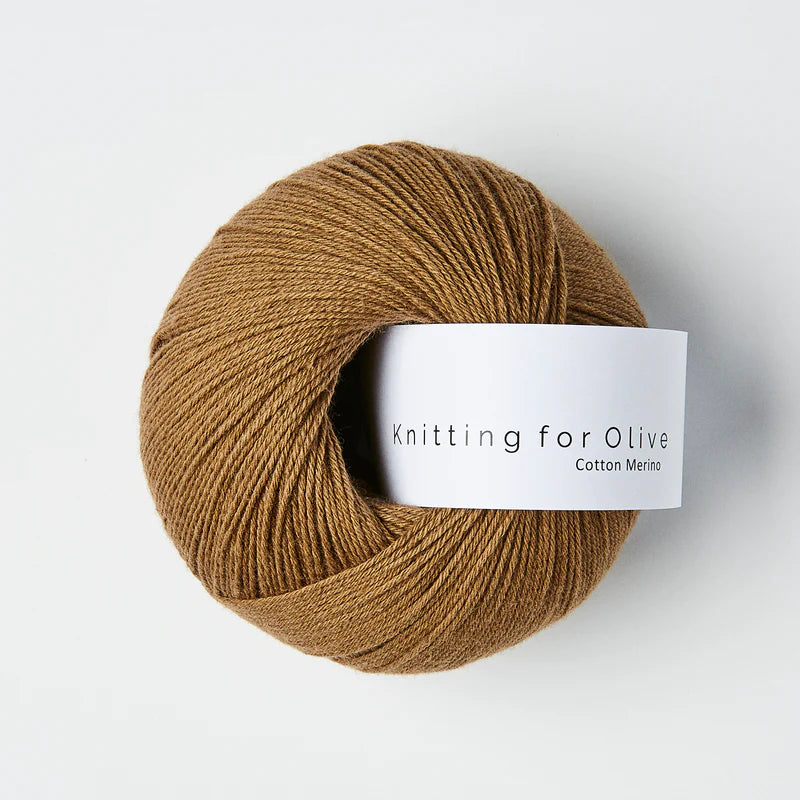 Kuvassa on Knitting for Olive Cotton Merino -lanka värissä Nutbrown.