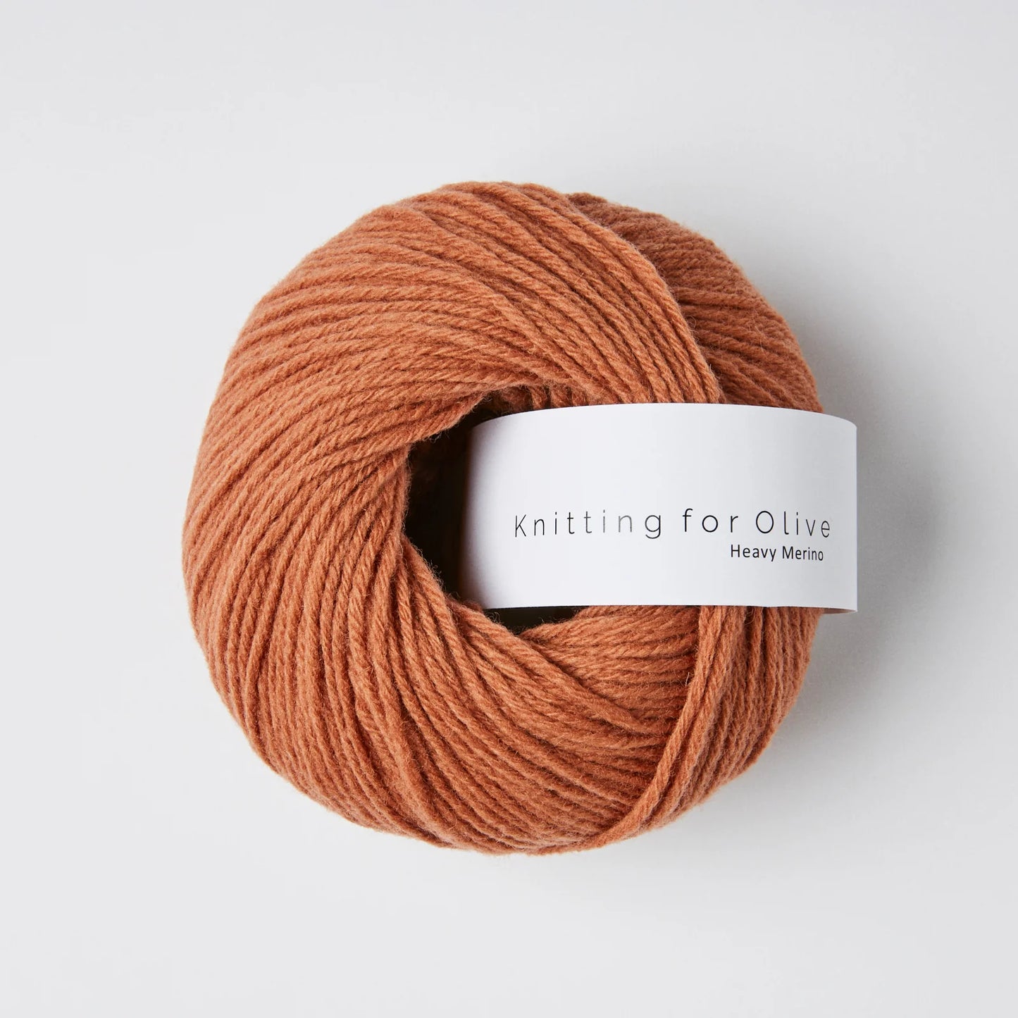 Kuvassa on Knitting for Olive Heavy Merino -lanka värissä Copper.