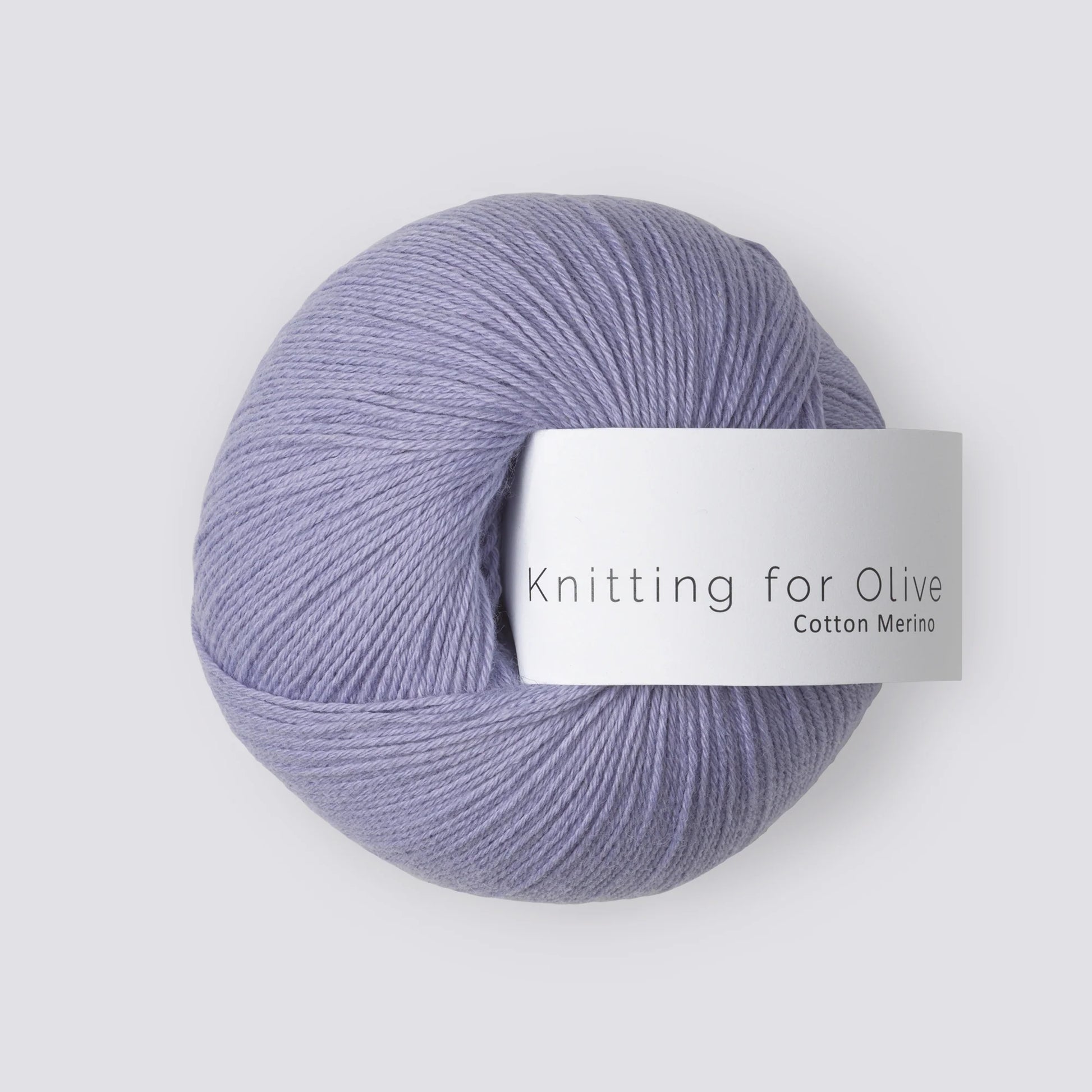 Kuvassa on Knitting for Olive Cotton Merino -lanka värissä Blueberry Icecream.