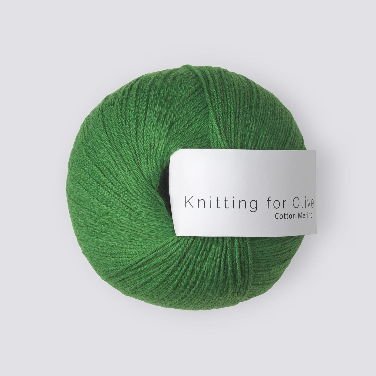 Kuvassa on Knitting for Olive Cotton Merino -lanka värissä Clover Green.