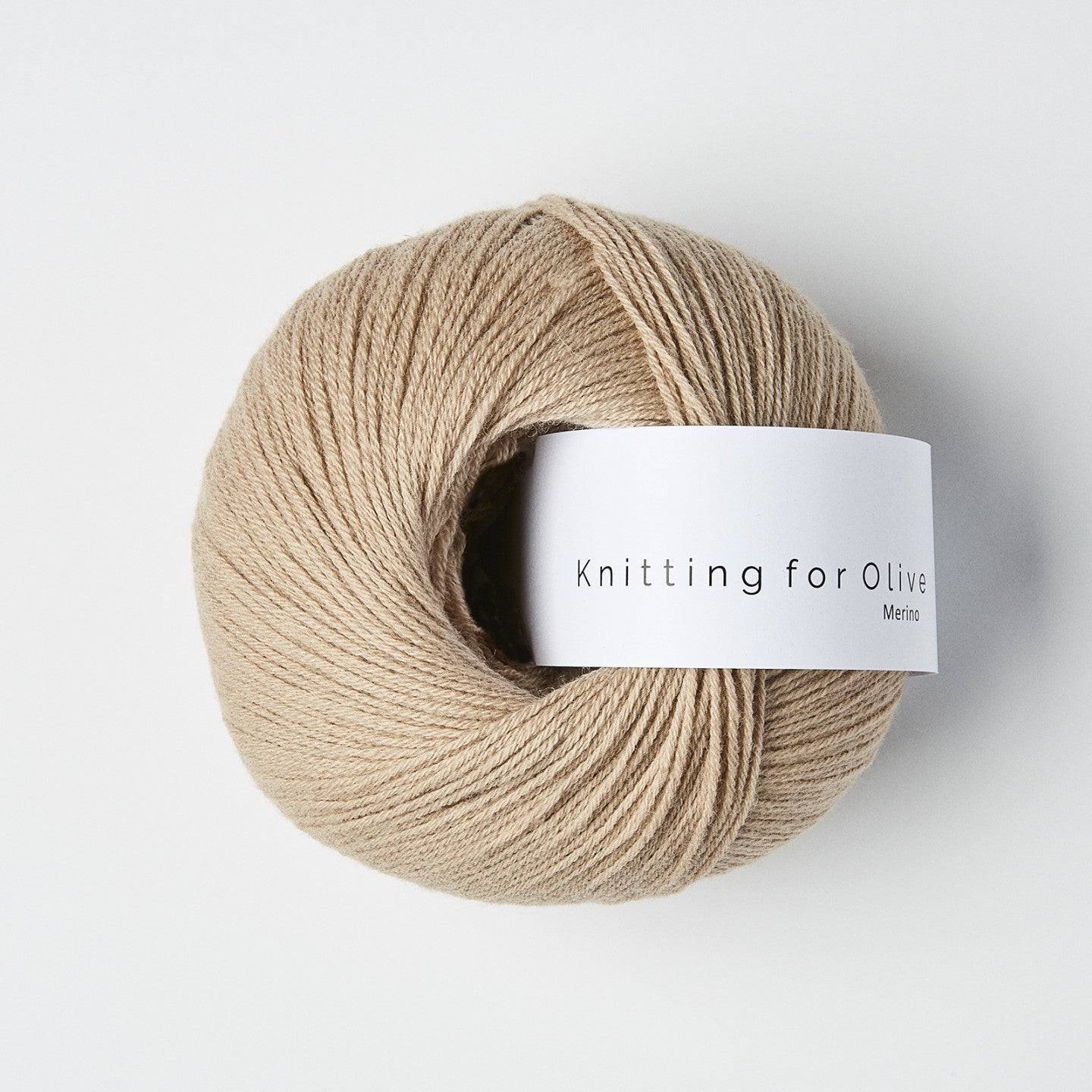 Kuvassa on Knitting for Olive Merino -lanka värissä Mushroom Rose.