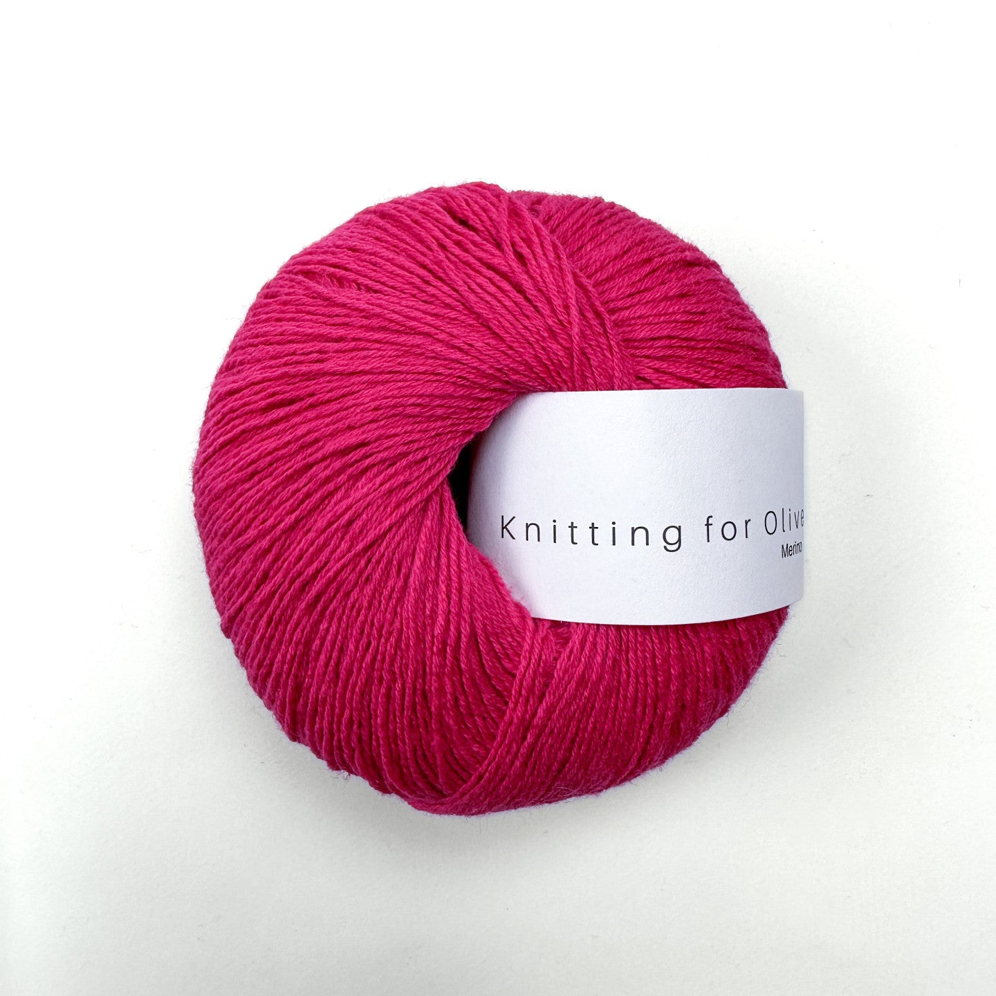 Kuvassa on Knitting for Olive Merino -lanka värissä Pink Daisies.