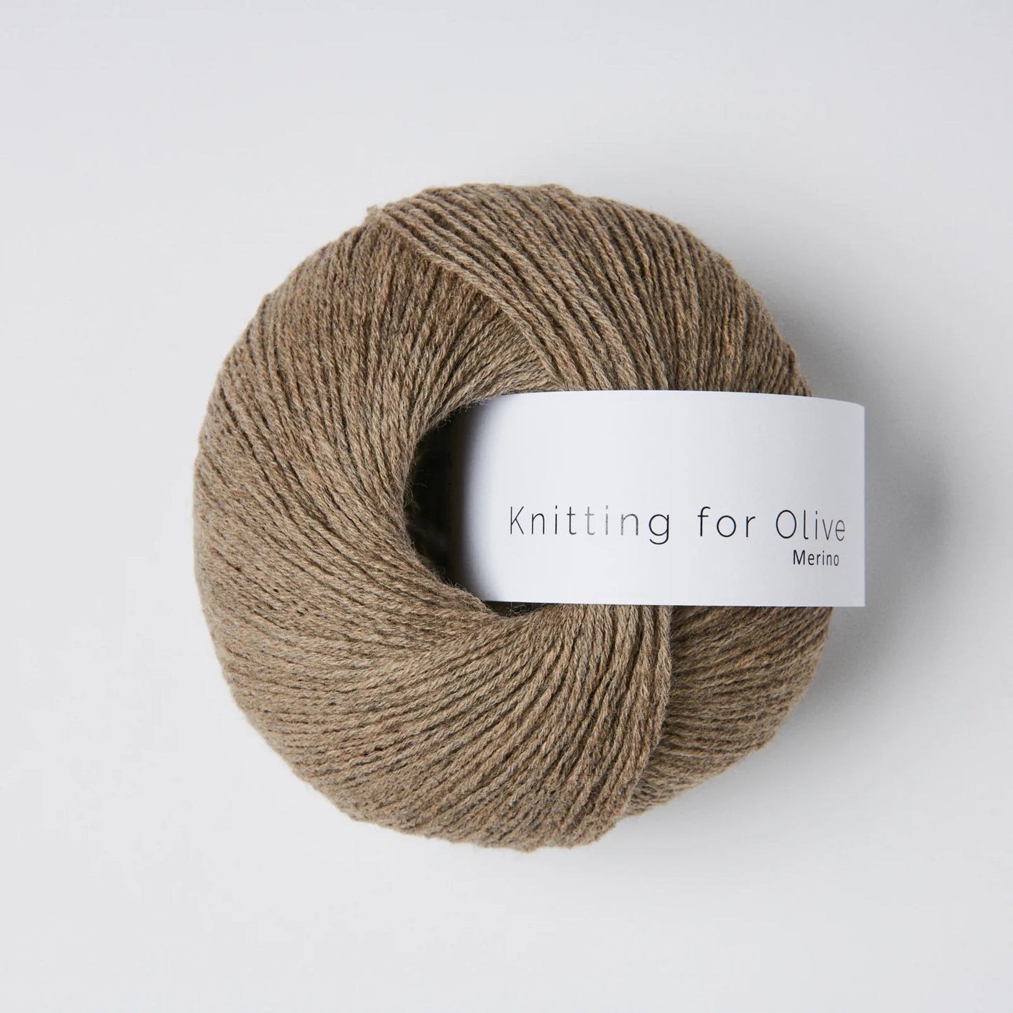 Kuvassa on Knitting for Olive Merino -lanka värissä Soil.