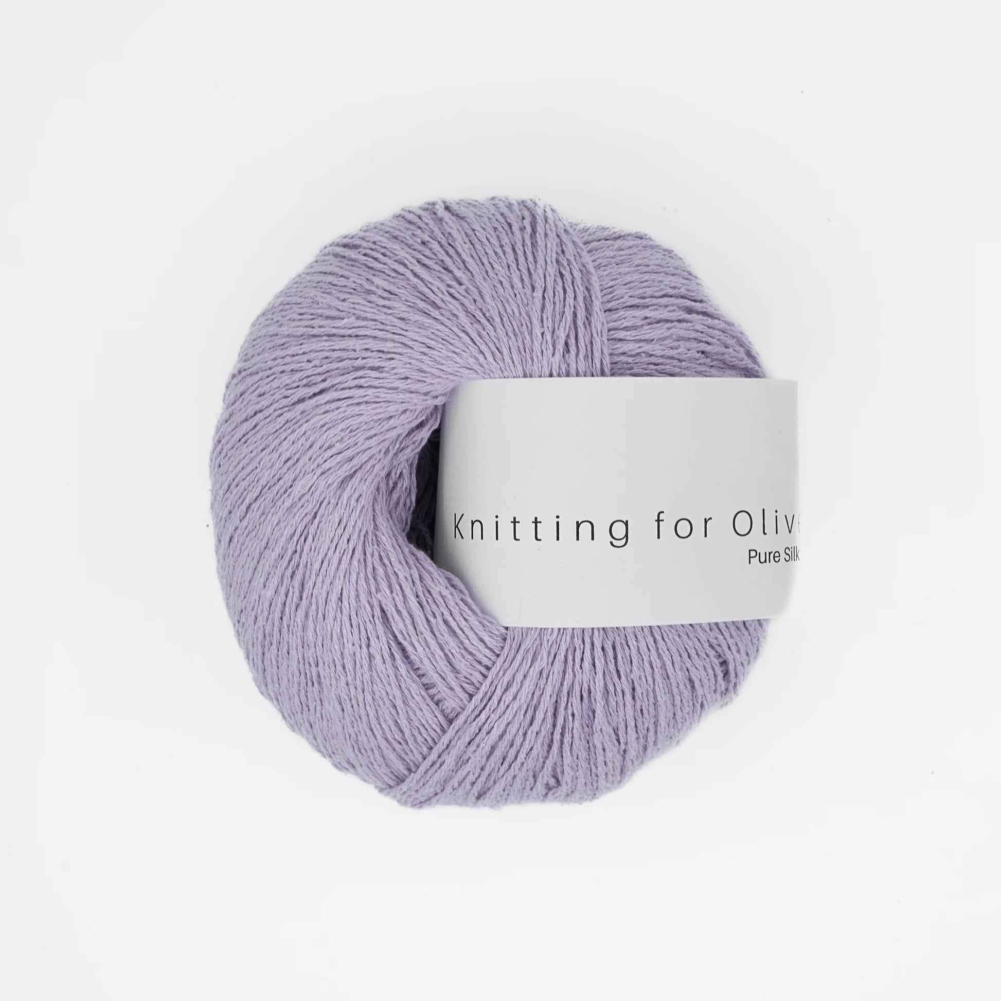 Kuvassa on Knitting for Olive Pure Silk -lanka värissä Unicorn Purple.