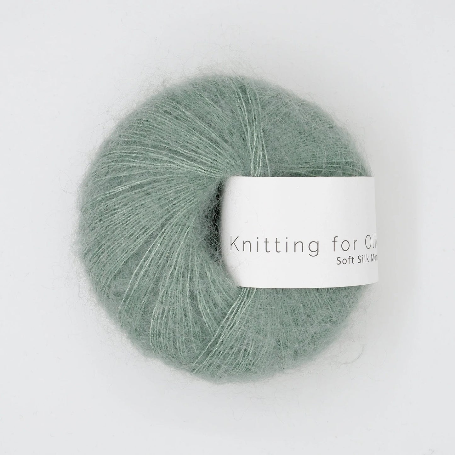 Kuvassa on Knitting for Olive Soft Silk Mohair -lanka (yarn) värissä Eucalyptus.