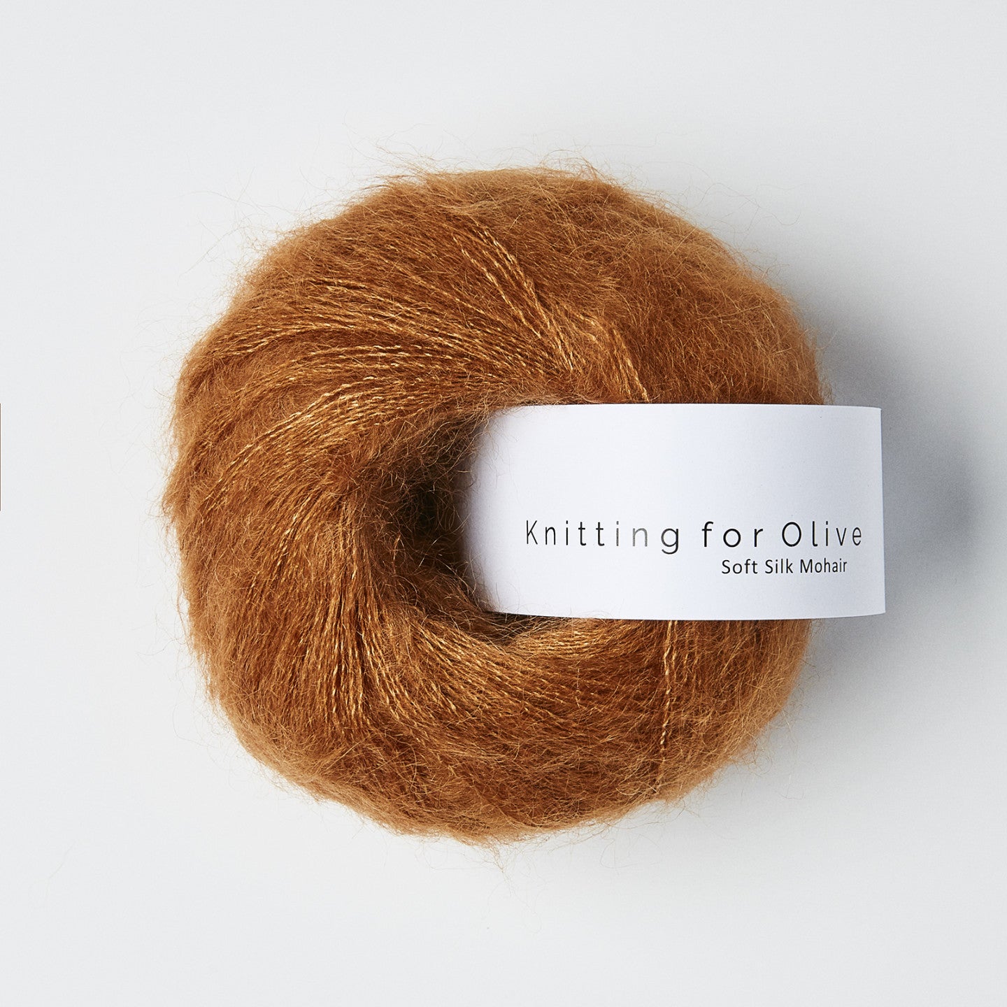 Kuvassa on Knitting for Olive Soft Silk Mohair -lanka (yarn) värissä Copper.