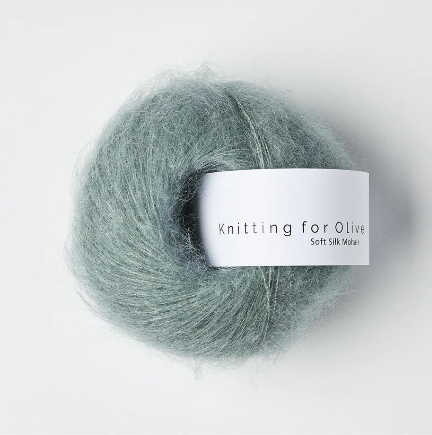 Kuvassa on Knitting for Olive Soft Silk Mohair -lanka (yarn) värissä Dusty Aqua.