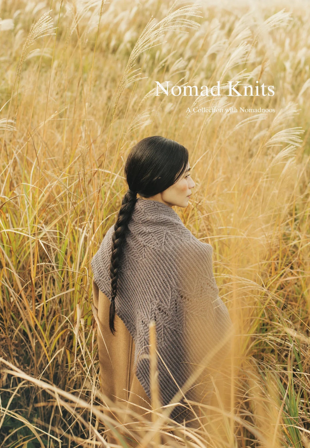 Kuvassa on Nomad Knits A Collection with Nomadnoos -book (kirja).