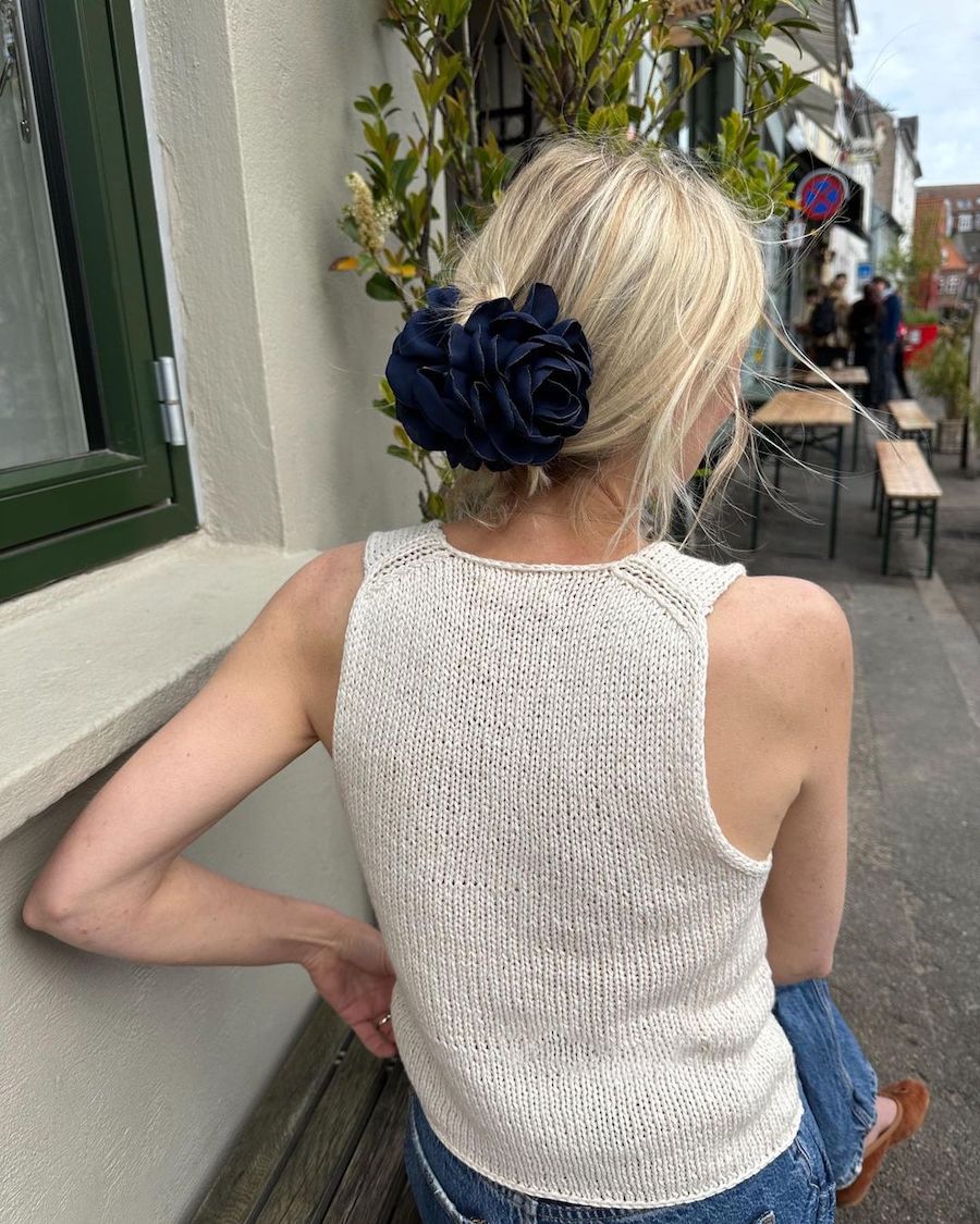 Kuvassa on PetiteKnit Alice Top -neuleen ohje (pattern).