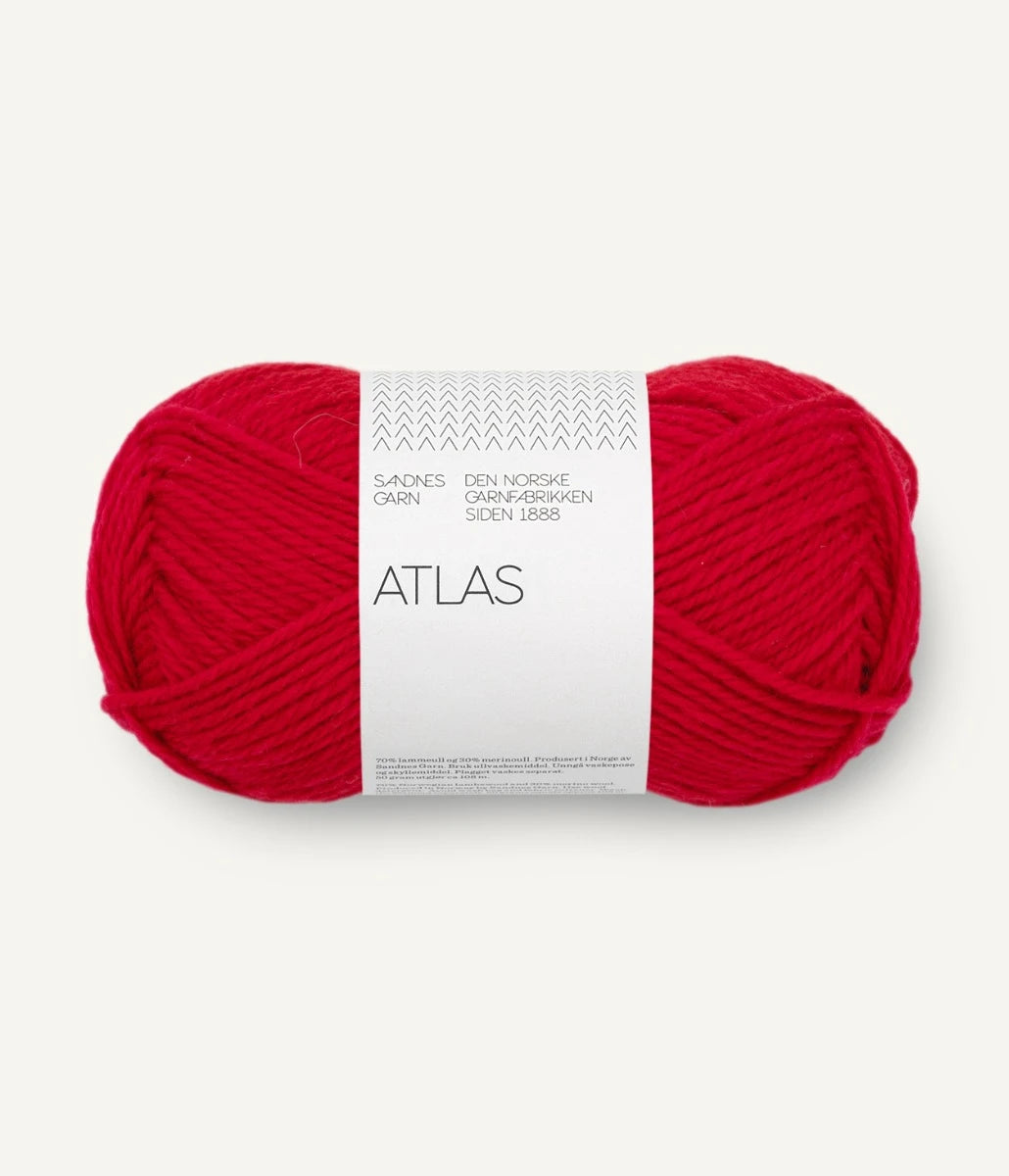 Kuvassa on Sandnes Garn Atlas -lanka (yarn) värissä True Red.
