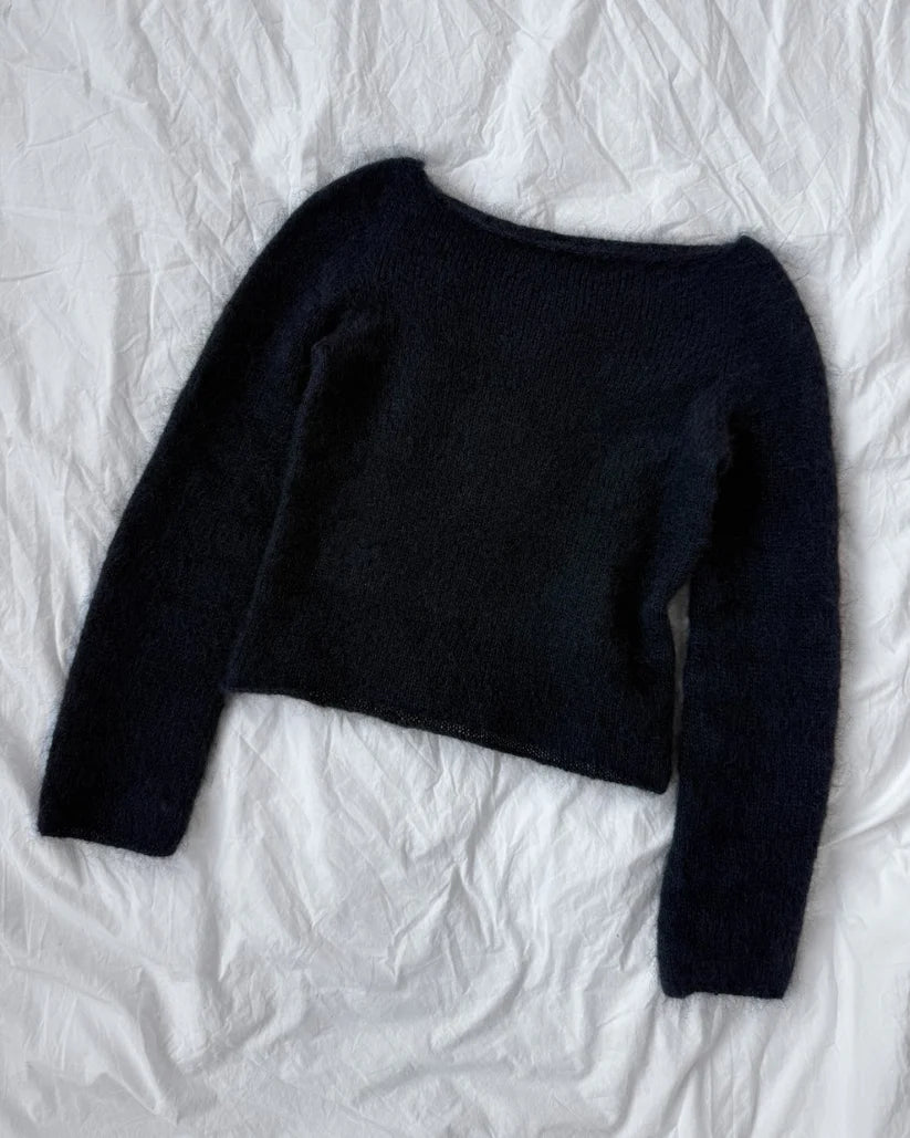 Kuvassa on PetiteKnit Bea Blouse -neulepuseron ohje (pattern).