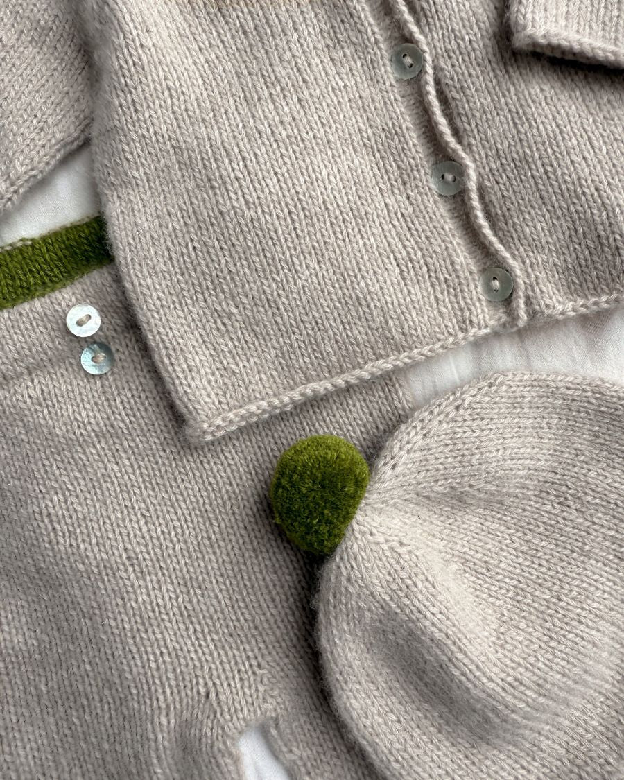 Kuvassa on PetiteKnit Cleo Baby -neuleohje (pattern).