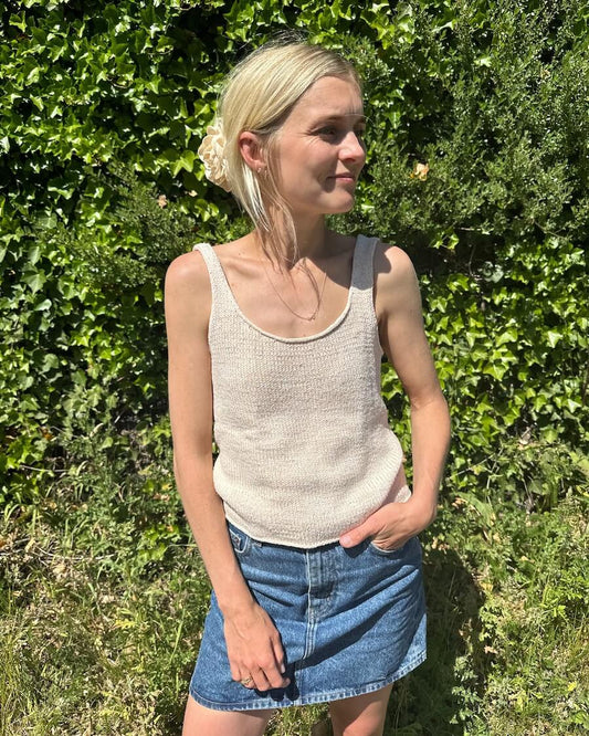 Kuvassa on PetiteKnit June Top -ohje (pattern).