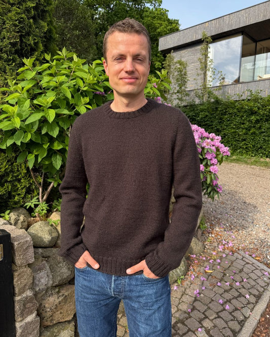 PetiteKnit Niels Sweater ruskea miesten neulottu villapaita