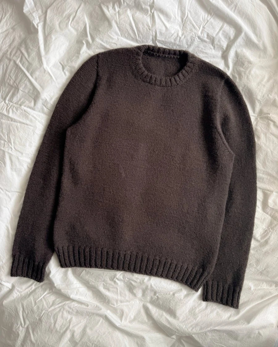 PetiteKnit Niels Sweater klassinen miesten villapaita ruskeana