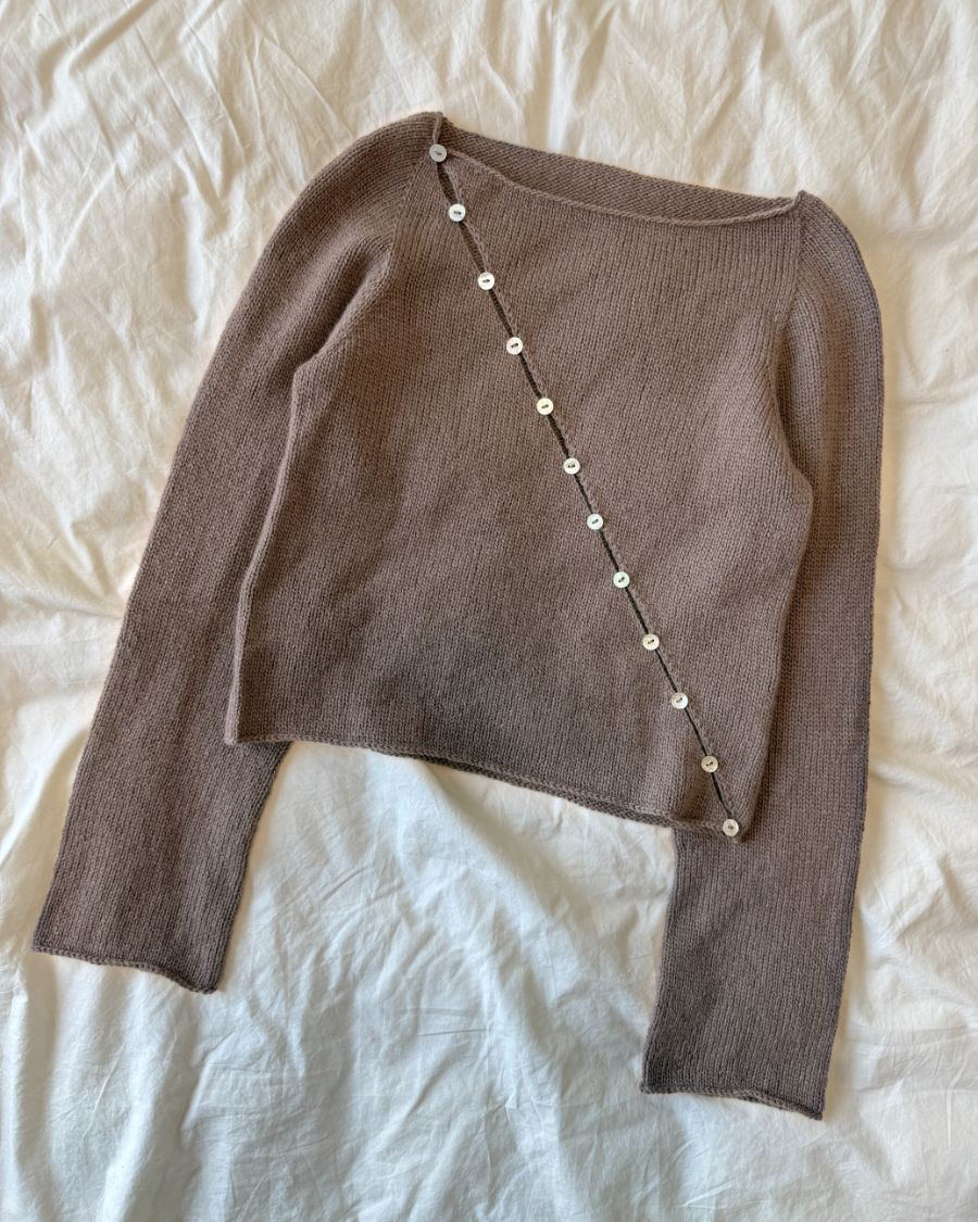 Kuvassa on PetiteKnit Valerie Blouse.