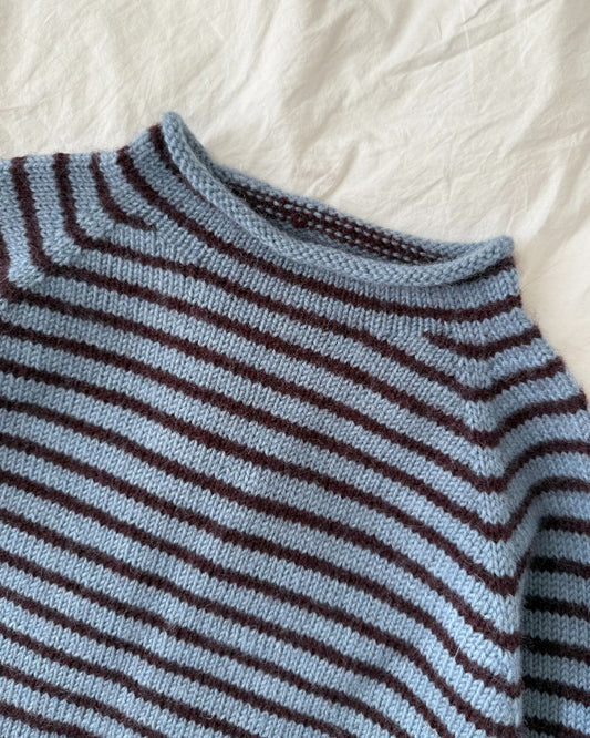 Kuvassa on PetiteKnit Frankie Sweater -neule (ohje).