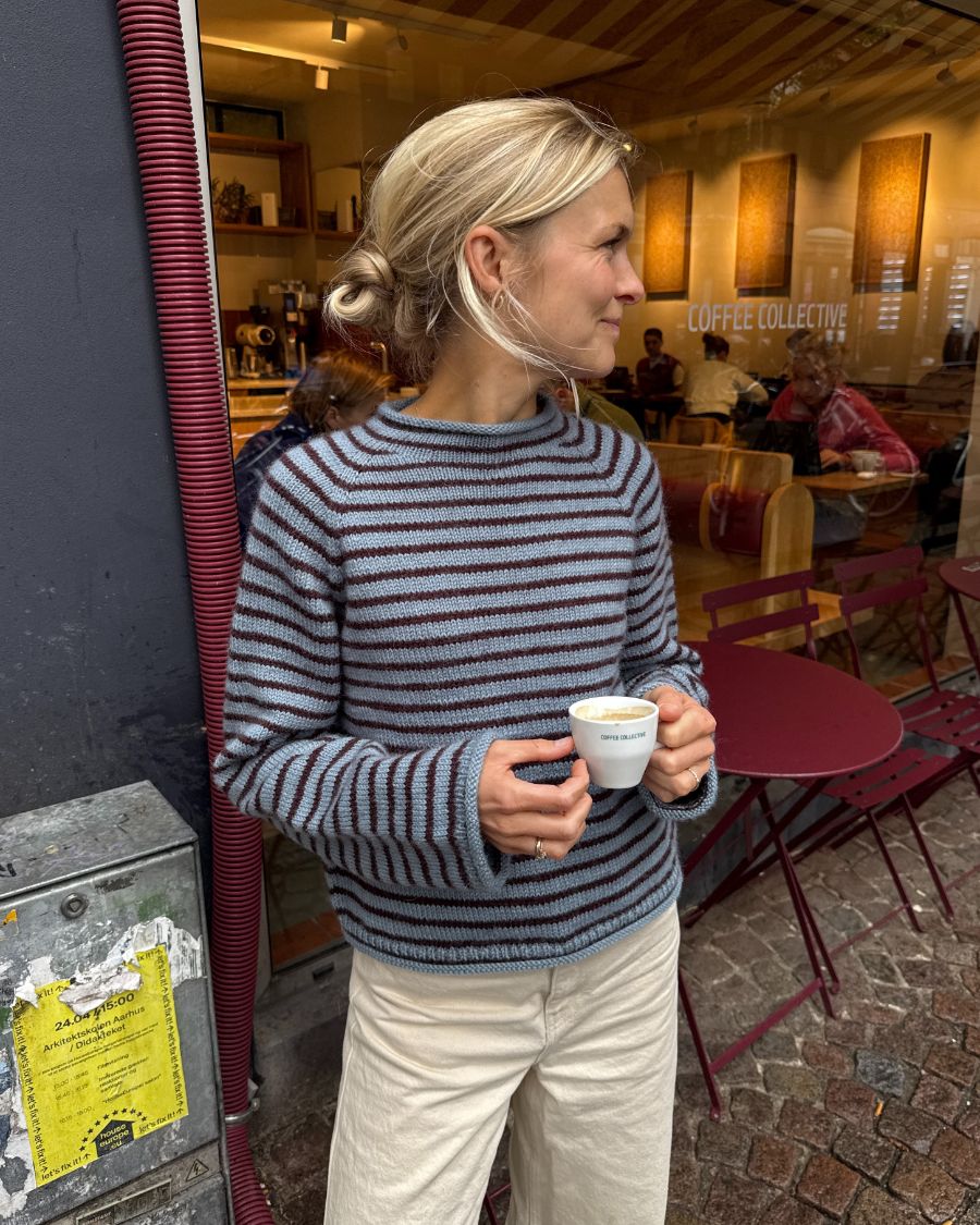 Kuvassa on PetiteKnit Frankie Sweater -neule (ohje).