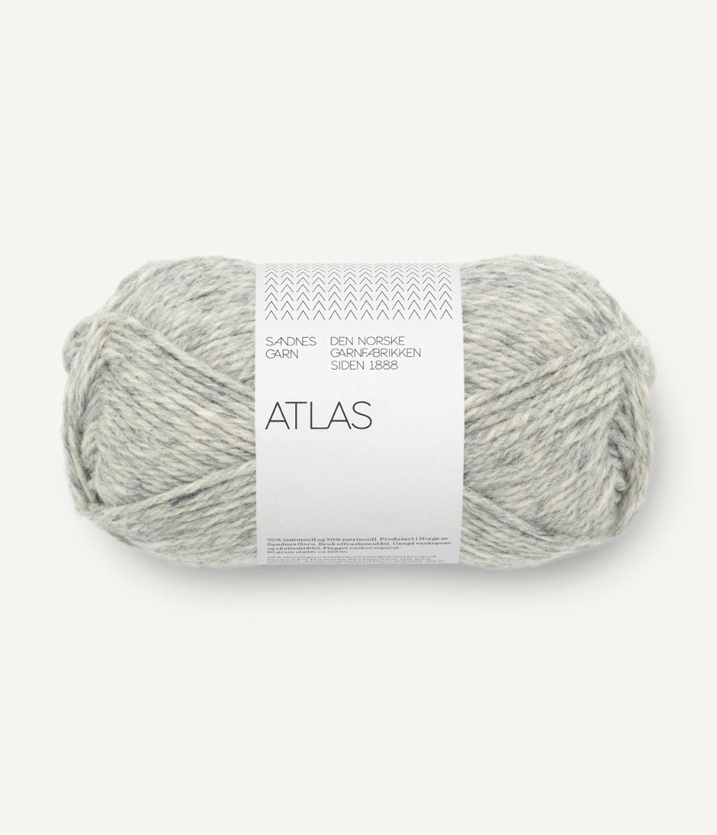 Kuvassa on Sandnes Garn Atlas -lanka (yarn) värissä Gråmelert.