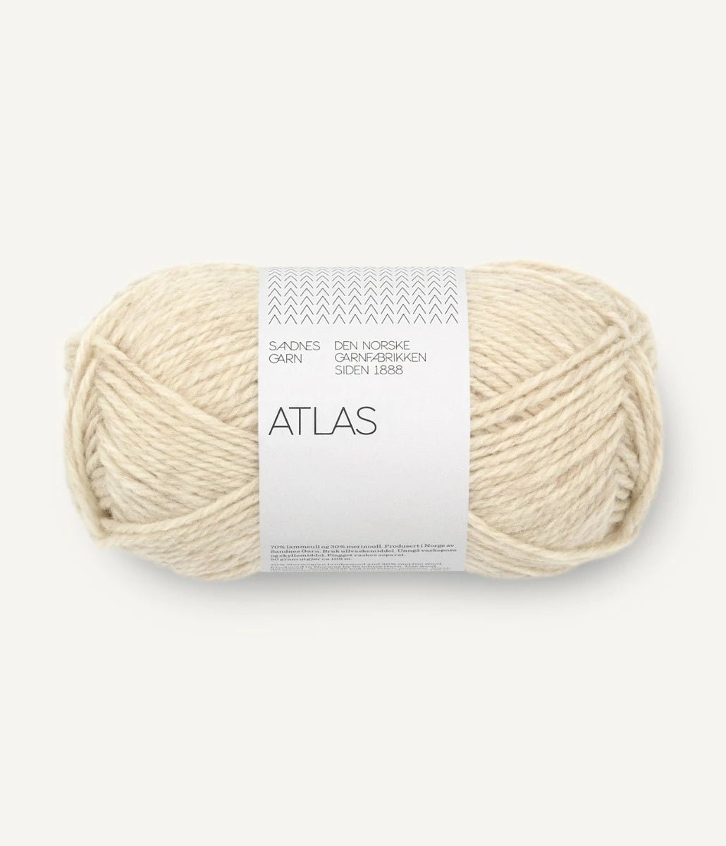 Kuvassa on Sandnes Garn Atlas -lanka (yarn) värissä 2641 Naturmelert.